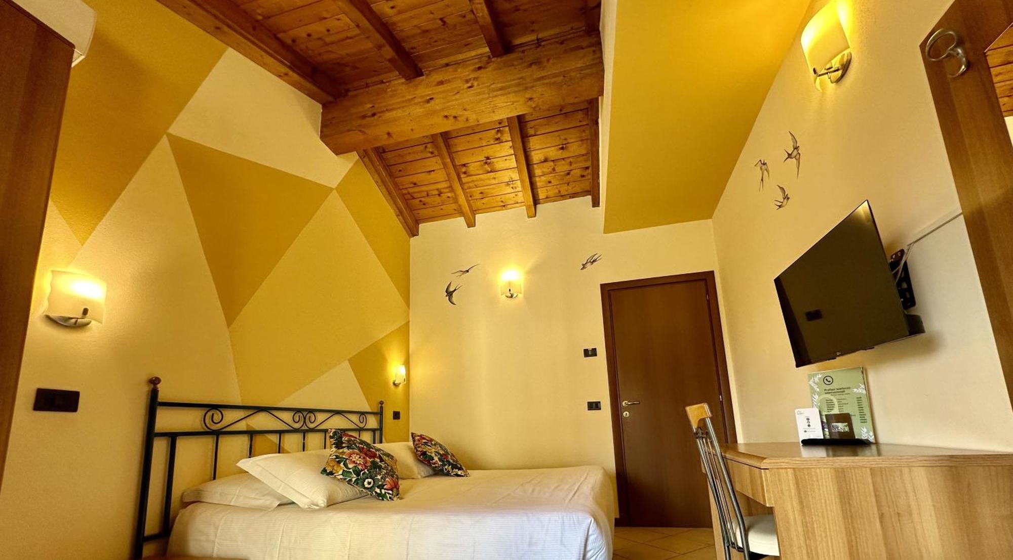 Hotel Dependance Pesce D'Oro Verbania Exteriér fotografie