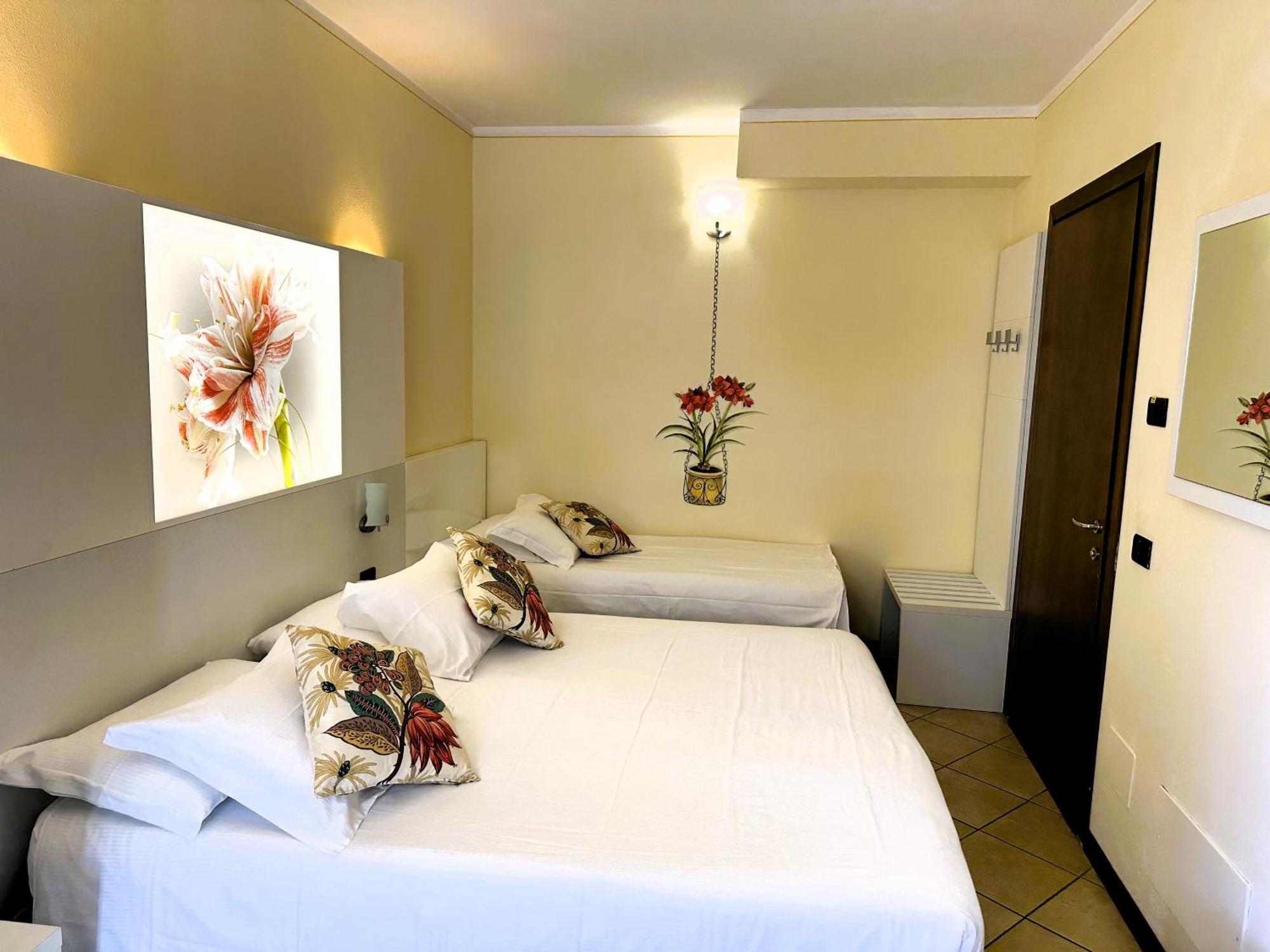 Hotel Dependance Pesce D'Oro Verbania Exteriér fotografie
