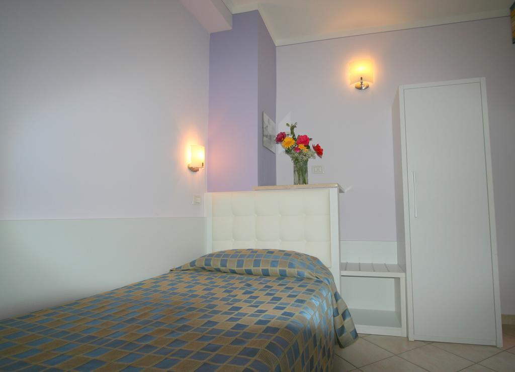 Hotel Dependance Pesce D'Oro Verbania Pokoj fotografie